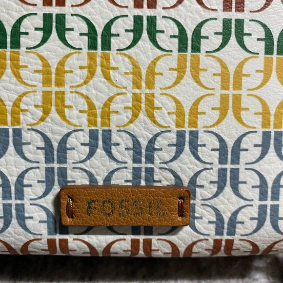 Fossil neutral multi colored crossbody Sofia phone bag - Picture 4 of 12